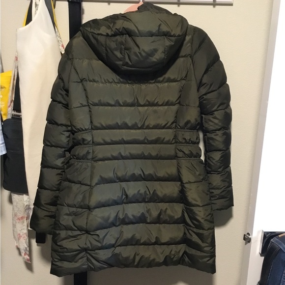 Women coats like new condition never wear - Picture 8 of 11